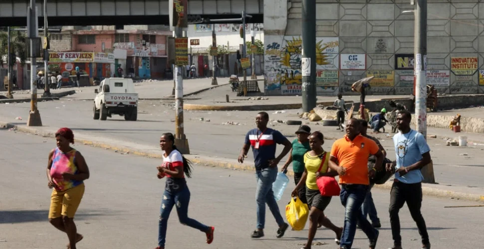 Conselho de Segurança da ONU se reúne para discutir violência no Haiti, tomado pelas gangues