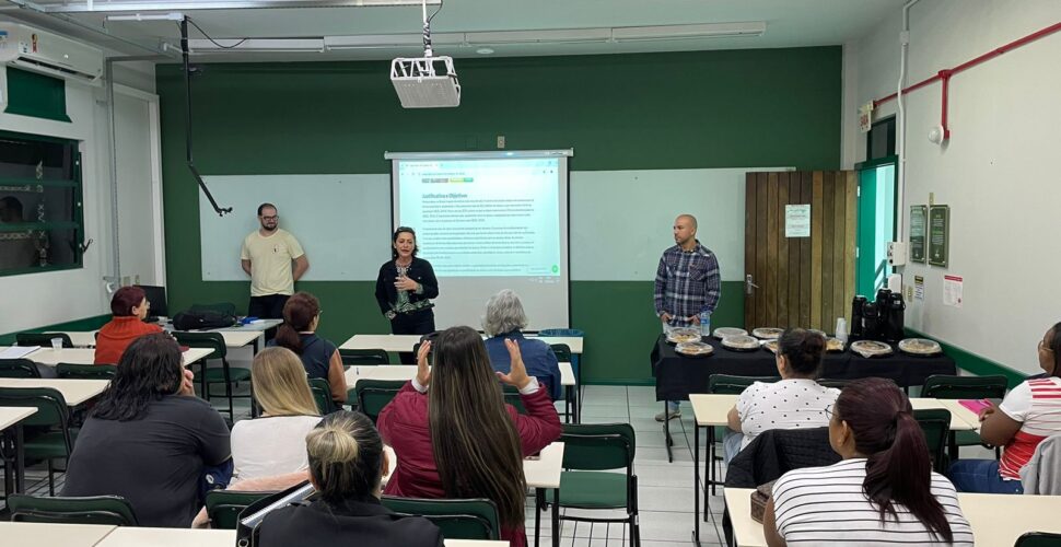 Curso gratuito de Cuidador de Idosos é ofertado em Criciúma