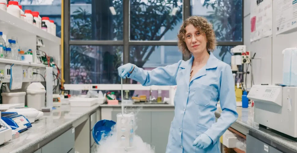 Cientista brasileira vence Prêmio Internacional para Mulheres na Ciência