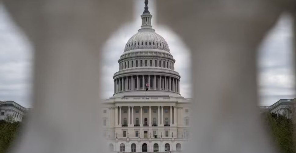 Câmara dos EUA aprova pacote de ajuda de US$ 95 bilhões para Ucrânia, Israel e Taiwan