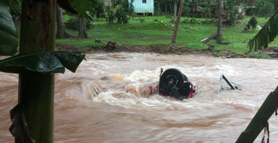 Chuvas em SC: estado tem uma morte confirmada, três municípios em situação de emergência e 33 com registro de ocorrências