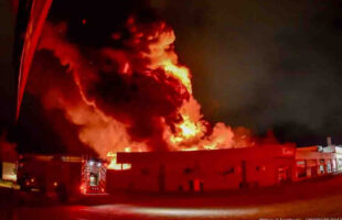 Circunstâncias do incêndio que destruiu loja em Tubarão estão sendo apuradas