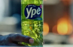 Anvisa barra venda de lotes do detergente Ypê por risco de contaminação