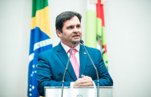 Sérgio Guimarães defende obrigatoriedade do “Teste do Olhinho” em recém-nascidos