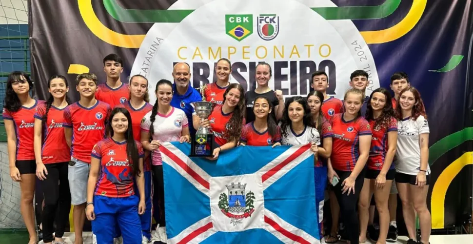 Karatê de Içara conquista terceiro lugar no Campeonato Brasileiro