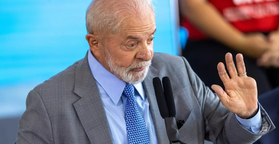 O que muda após Lula cortar verbas de R$ 4 bi em bolsas de estudo, educação e Farmácia Popular