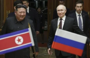 Coreia do Norte e Rússia assinam acordo estratégico, em reaproximação militar que preocupa o Ocidente