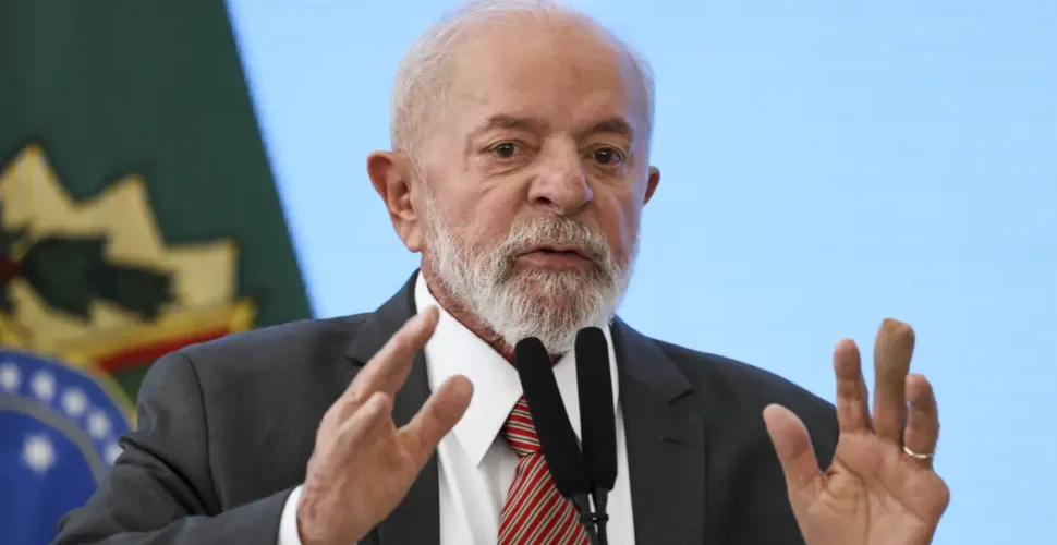 Lula critica prolongamento da greve dos docentes federais