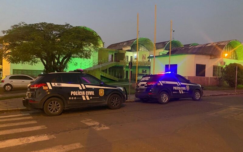 Prefeito de Praia Grande é afastado do cargo em operação da Polícia Civil