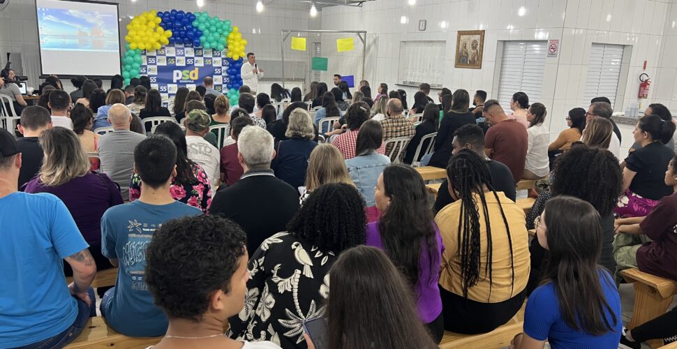 Juventude de Siderópolis participa de encontro com o prefeito Franqui Salvaro