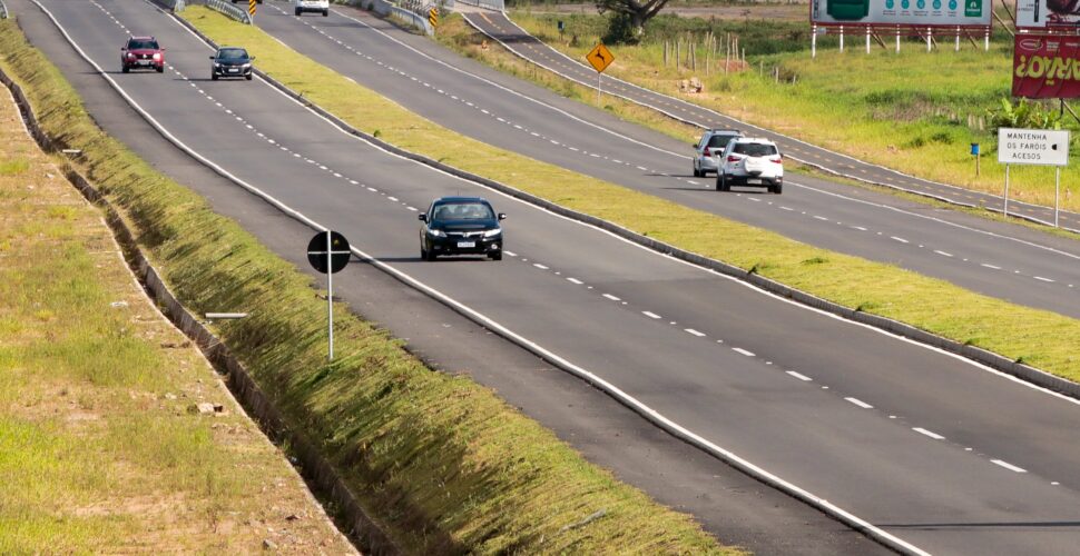 Comissão na Alesc aprova projeto que triplica uso do IPVA para manutenção de rodovias em SC