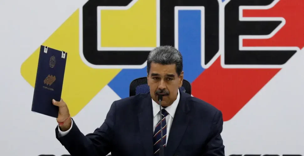 Maduro entrega atas eleitorais do seu partido à Justiça da Venezuela