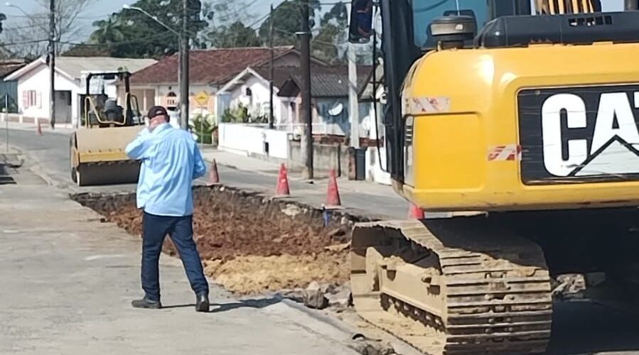 Iniciada revitalização asfáltica da Rua Visconde de Barbacena em Barro Branco