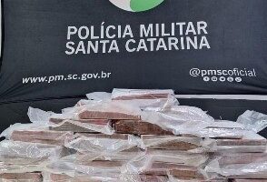 Durante operação, PM apreende mais de 25 quilos de pasta base de cocaína em Içara