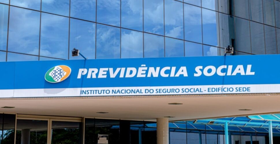 Corte no INSS começa em agosto: pessoas vão precisar passar por nova perícia para checar benefícios