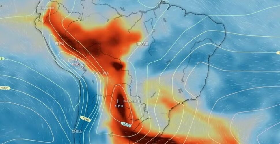 Fumaça de incêndios cobre o céu do Brasil e pode chegar à Argentina e ao Uruguai