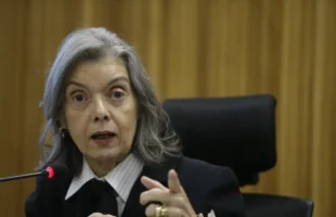 Cármen Lúcia condena episódios de violência na campanha eleitoral