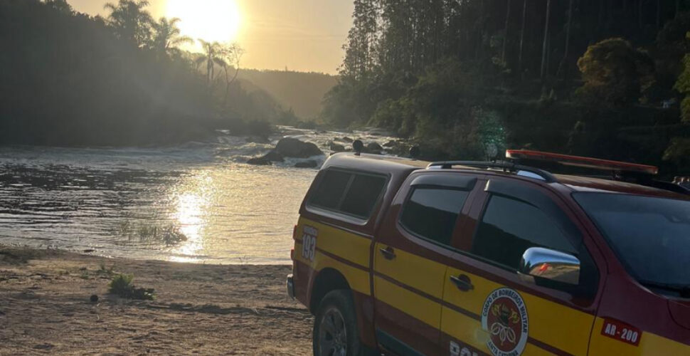 Jovem de 18 anos morre afogado em cachoeira de São Martinho