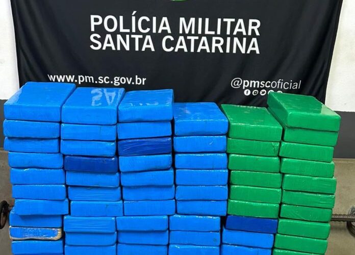 Homem é preso em Orleans transportando quase 100 quilos de cocaína