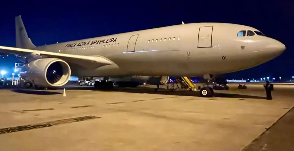 Avião que vai repatriar brasileiros no Líbano segue para Beirute