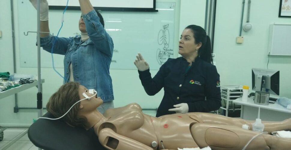 Duas turmas concluem Curso Básico de Cuidador de Idosos realizado em parceria entre Unesc e Credisol