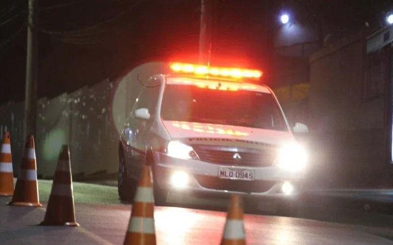 Condutor joga carro contra policial, tenta incriminar adolescente e é preso em Içara