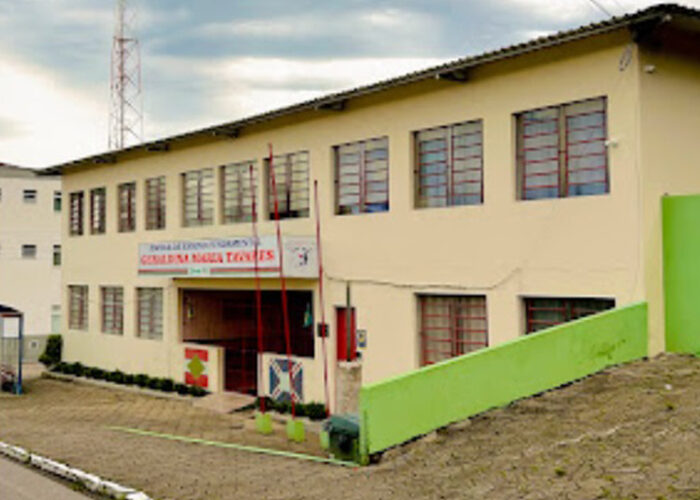 Municipalização de escola estadual gera discussão