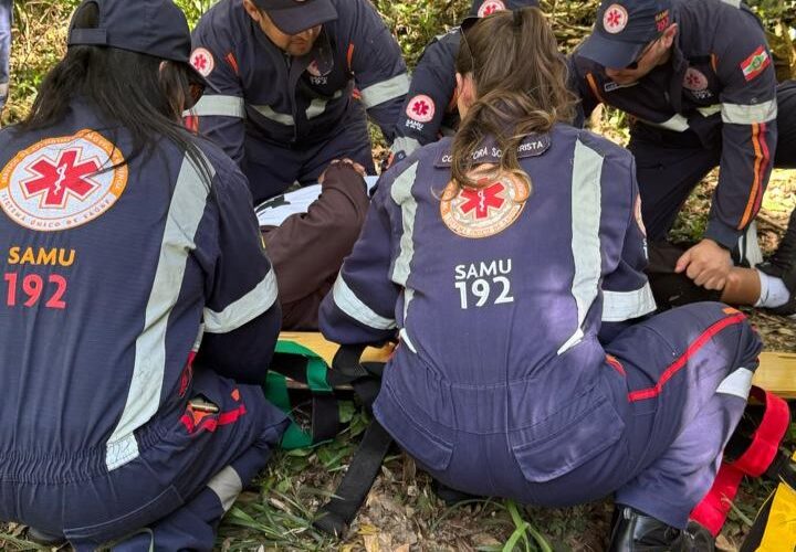 SAMU SC alerta para a prevenção de afogamentos e realiza capacitação de emergências de verão