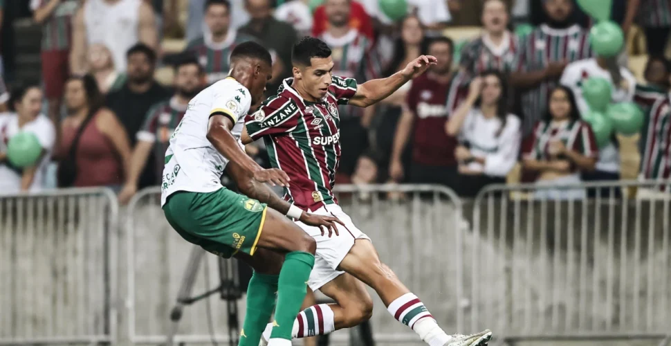 Fluminense vence e decreta rebaixamento do Criciúma para a Série B