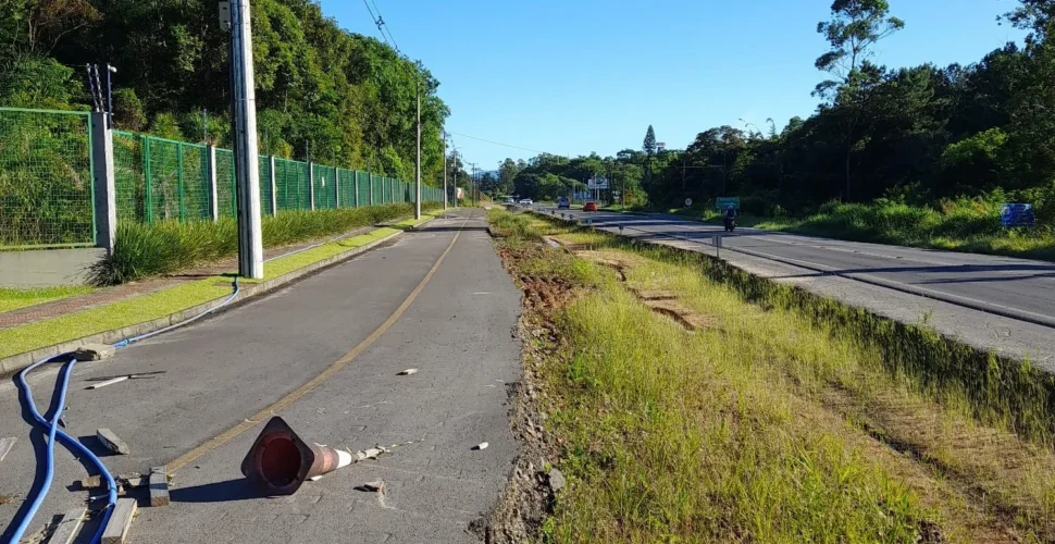 Obras de revitalização da SC-108 estão em ritmo lento