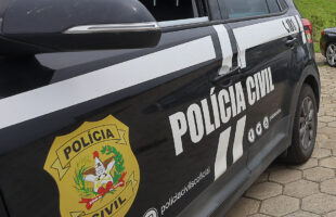 Polícia Civil apreende celular e documentos para investigar supostos crimes eleitorais em Lauro Müller