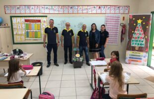 Rotary Club de Lauro Müller e Escola Ernani Cotrin realizam encerramento da campanha Lacre do Bem