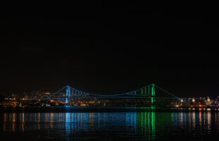 Inaugurada obra de iluminação cênica da ponte Hercílio Luz