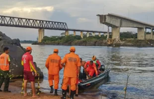 Marinha confirma 11 mortos na queda de ponte