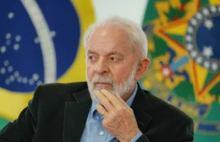 Lula indica 17 nomes para diretorias de nove agências reguladoras