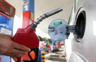 Gasolina deve ficar mais cara nas próximas semanas em SC