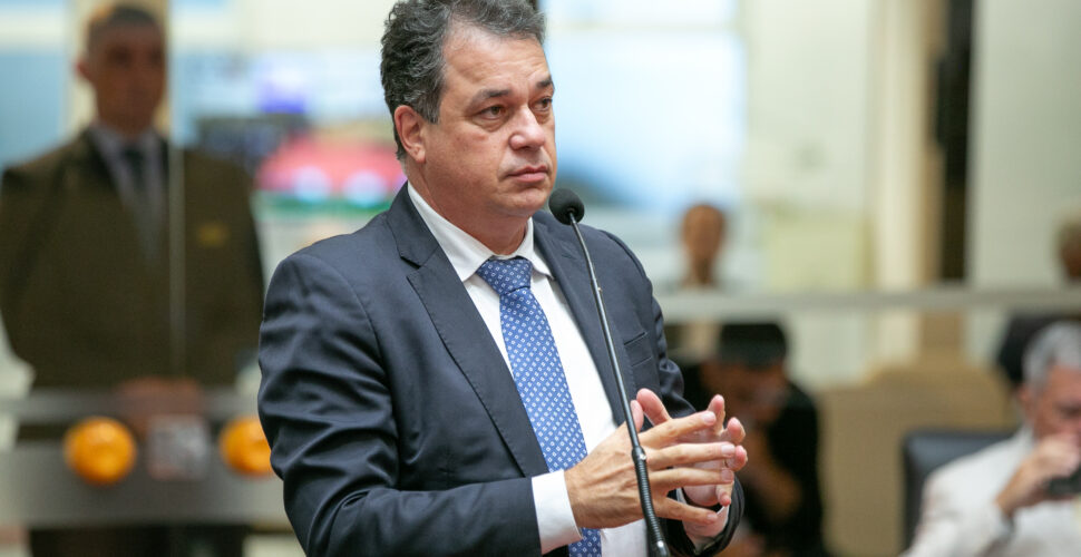 Por mais transparência, deputado Minotto solicita lista dos maiores devedores de impostos de SC