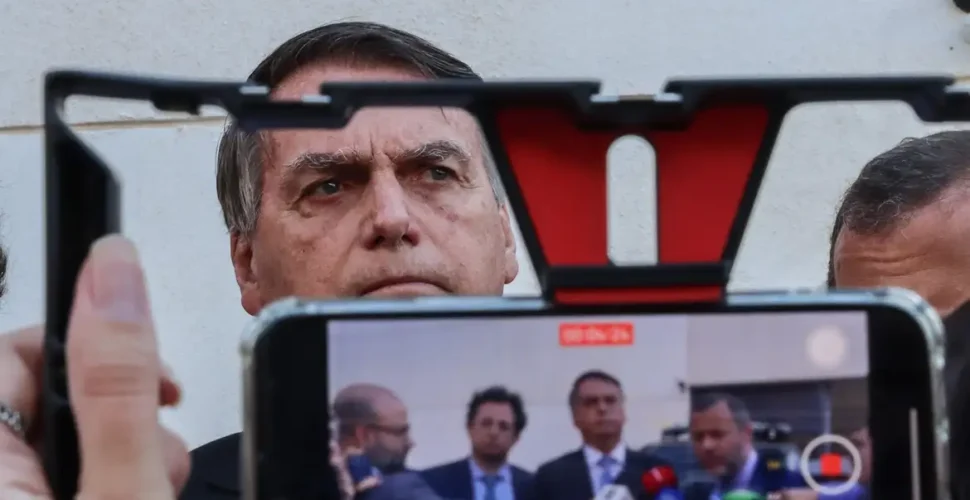 PGR denuncia Bolsonaro e mais 33 por tentativa de golpe de Estado