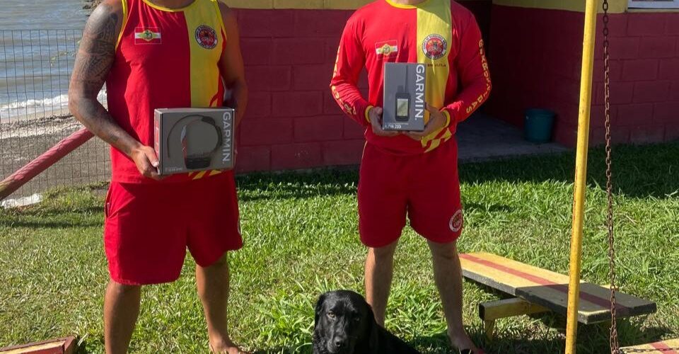 Corpo de Bombeiros Militar investe em novo GPS para aprimorar trabalho com cães de busca e resgate