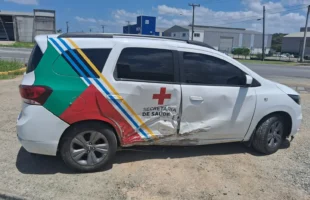 Colisão com carro da Prefeitura de Cocal do Sul causa prejuízo a trabalhadora