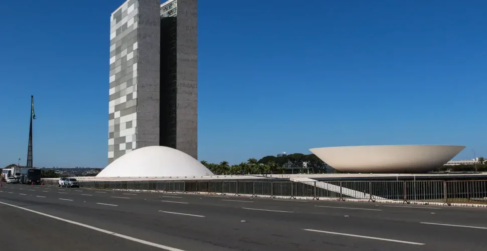 Congresso e Judiciário retomam sessões após feriado de Carnaval