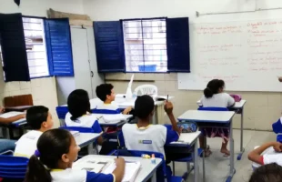 Aprendizagem na educação básica ainda não retomou níveis pré-pandemia
