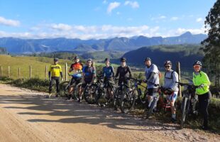Com percurso inédito e estrada reaberta após 40 anos, Orleans realiza Volta da Integração de Bike