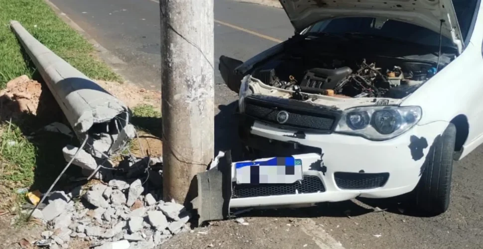 Motociclista provoca acidente e foge do local em Criciúma