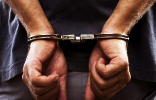 Homem é preso por suspeita de dois assaltos em Tubarão