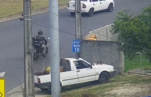 Homem é preso em flagrante ao furtar residência enquanto dono buscava imagens de crime anterior