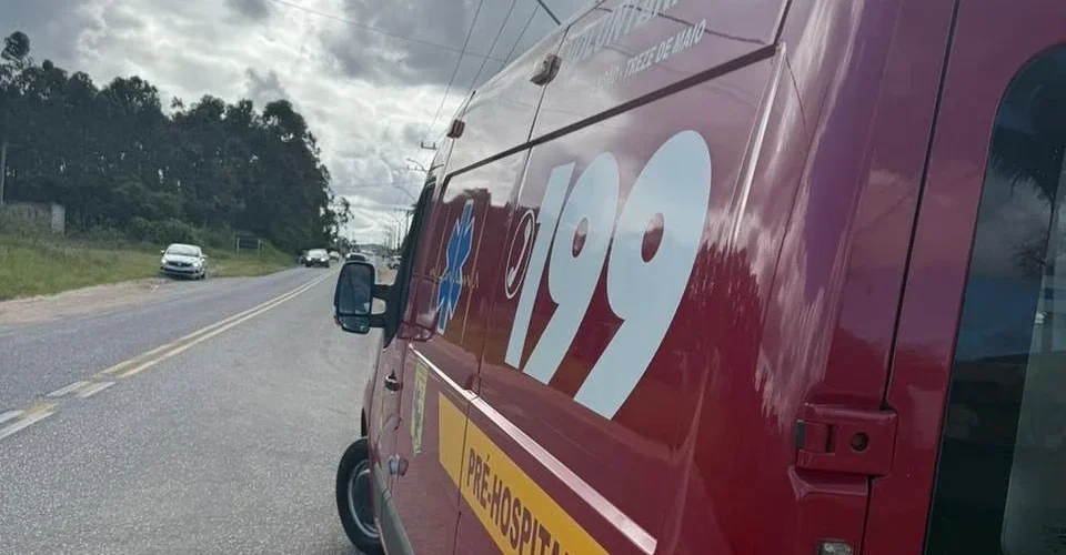 Ciclista fica ferido em colisão com carro em Jaguaruna