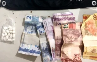 Homem é preso por tráfico de drogas após ser flagrado vendendo crack em Tubarão