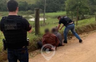 Polícia Civil prende dois homens por tráfico de drogas em Lauro Müller