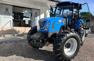 Aquisição de novo trator fortalece o atendimento aos agricultores de Urussanga